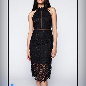 🚨FLASH SALE🚨 Bardot Women's Halter Sequin Leaf Dress